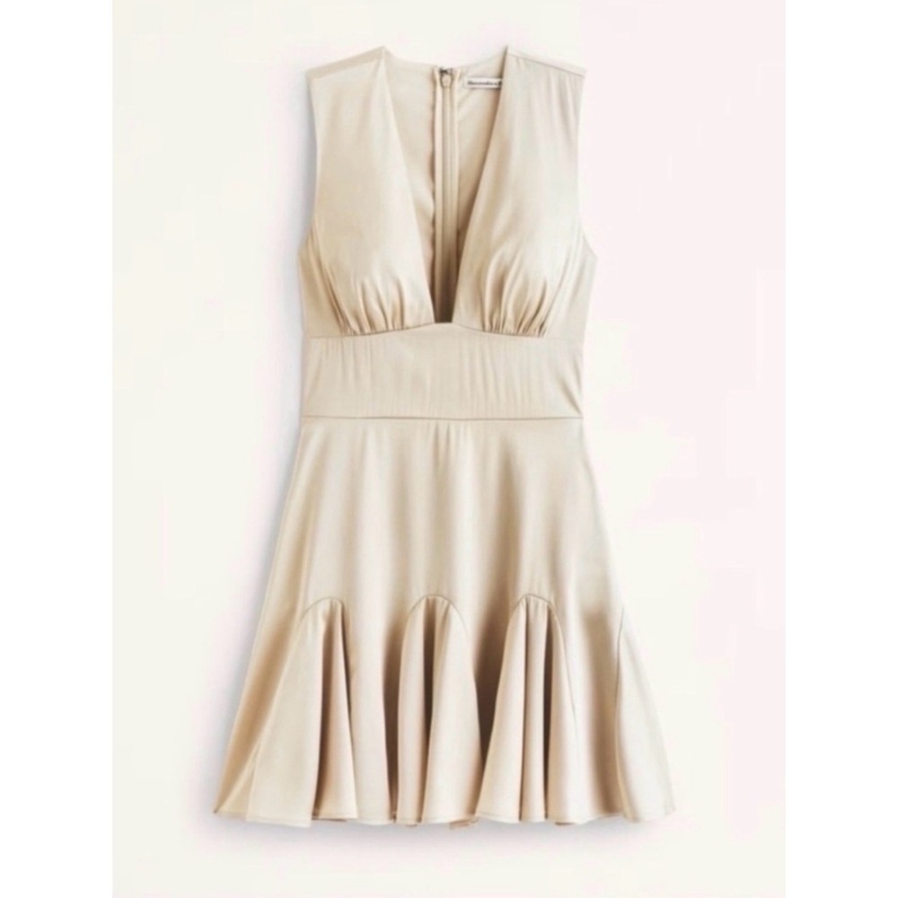Abercrombie & Fitch Cream Satin Plunge Mini Dress Medium Tall NWT